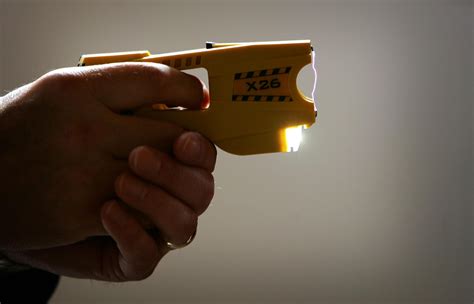 are stun guns illegal uk.